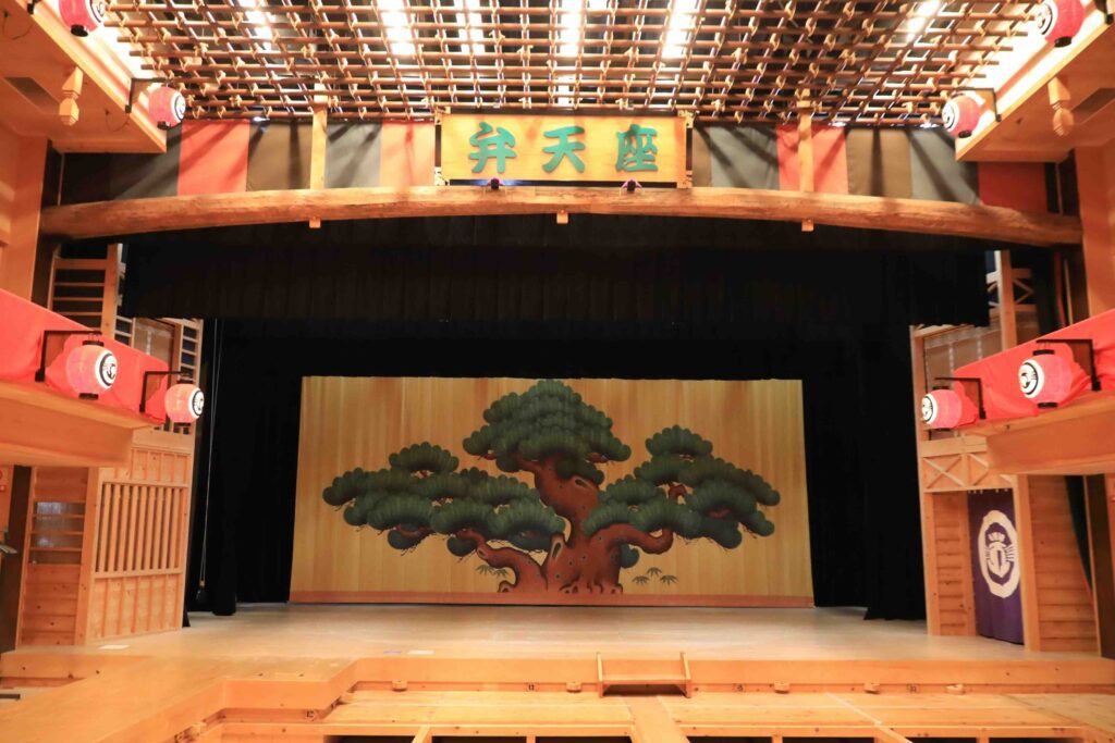 Benten Theater revolving stage