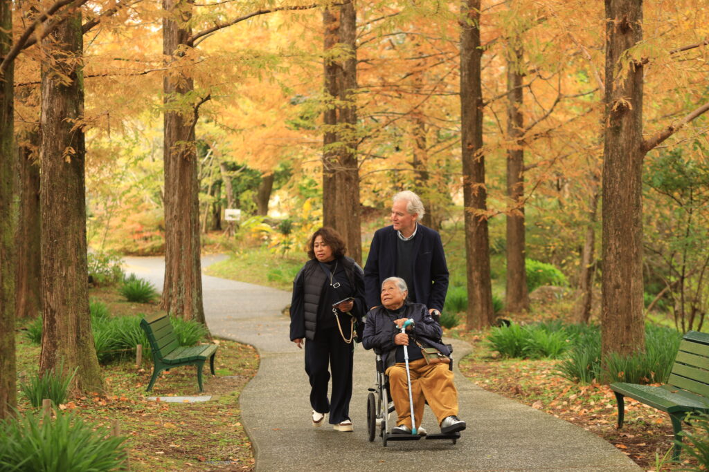 Autumn Leaves and Family Laughter in Kochi: A Perfect Shore Excursion